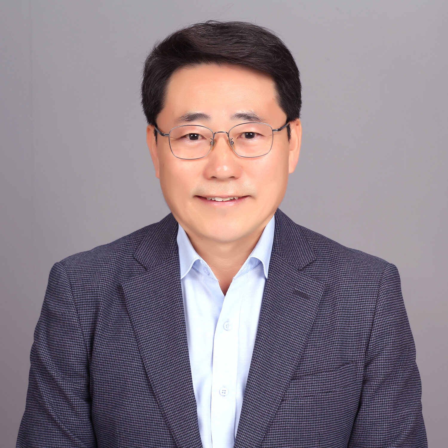 photo_TH Lee Tae-Hang (TH) Lee President, Manufacturing